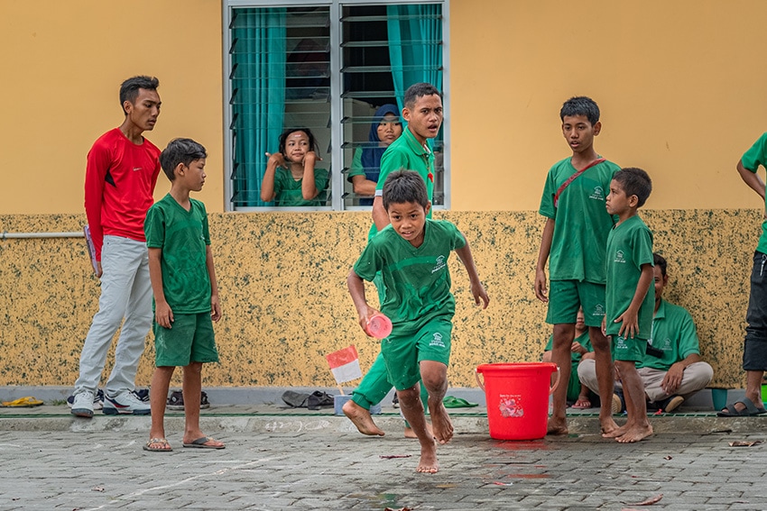 Playing Fill the Bucket Game