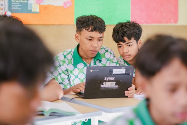 Learning Through Visual Projects